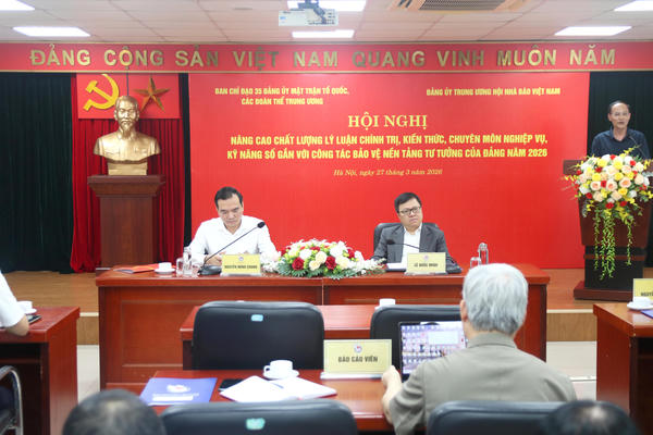 Nâng cao kỹ năng số gắn với bảo vệ nền tảng tư tưởng của Đảng