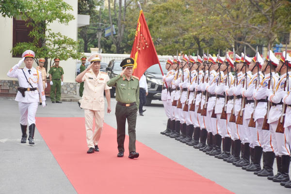 Bộ trưởng Lương Tam Quang làm việc tại Thanh Hóa, khởi công doanh trại Công an tỉnh