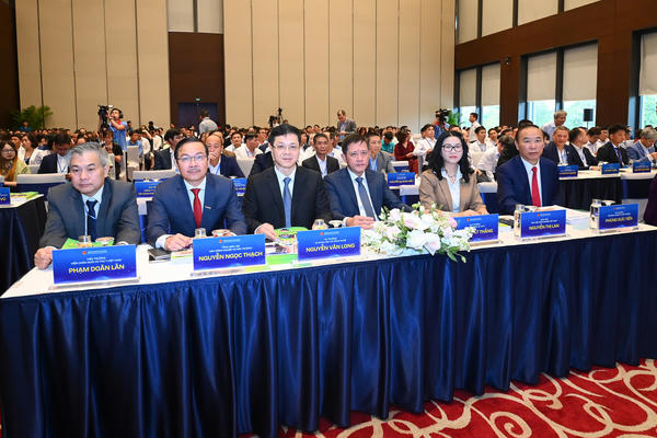 Khoa học, công nghệ là đòn bẩy để đưa chăn nuôi bứt tốc Khoa học, công nghệ là đòn bẩy để đưa chăn nuôi bứt tốc