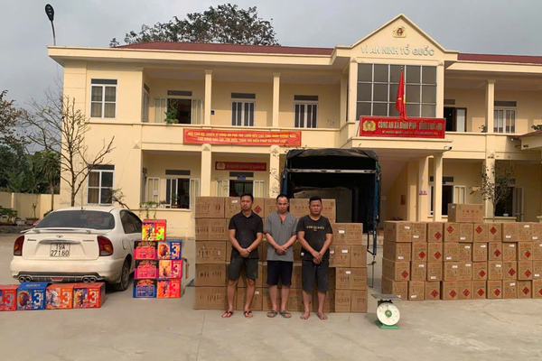 Phú Thọ: Triệt phá đường dây gần 2 tấn pháo hoa nổ, khởi tố 6 bị can Phú Thọ: Triệt phá đường dây gần 2 tấn pháo hoa nổ, khởi tố 6 bị can