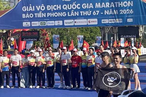 Trên 12.000 người tham gia Giải vô địch Quốc gia Marathon tại Khánh Hòa Trên 12.000 người tham gia Giải vô địch Quốc gia Marathon tại Khánh Hòa