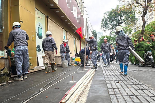 Xây dựng lại chung cư cũ 51 Huỳnh Thúc Kháng (Hà Nội): Đảm bảo an toàn cho người dân Xây dựng lại chung cư cũ 51 Huỳnh Thúc Kháng (Hà Nội): Đảm bảo an toàn cho người dân