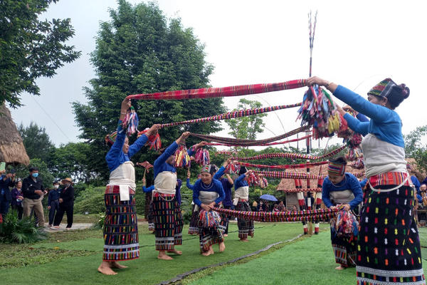 Hội tụ sắc màu văn hóa các dân tộc Việt Nam 