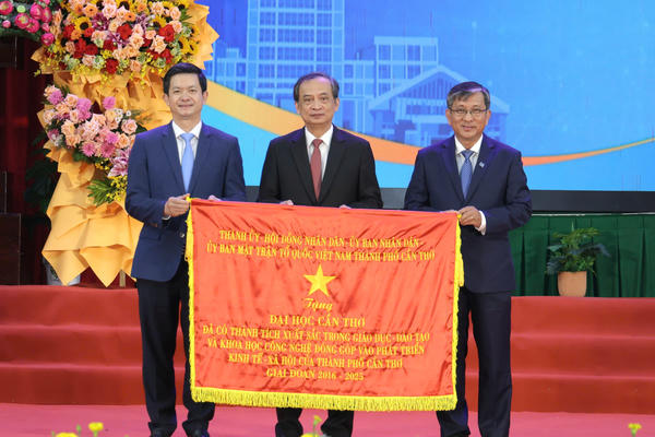 Đại học Cần Thơ phấn đấu trở thành trung tâm đổi mới sáng tạo của vùng ĐBSCL