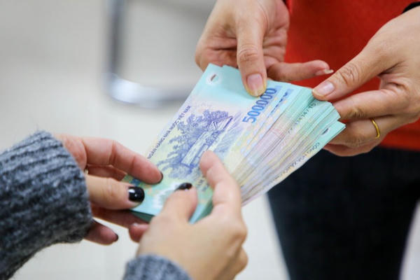 Bộ Nội vụ lấy ý kiến về đề xuất tăng lương cơ sở thêm hơn 8% từ ngày 1/7/2026