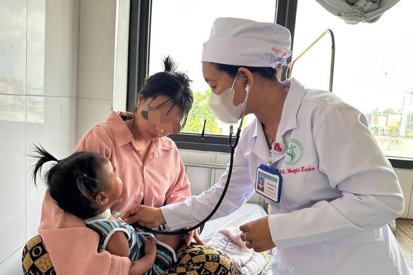 Bộ Y tế hỏa tốc yêu cầu kiểm soát dịch tay chân miệng, sẵn sàng ứng phó ca bệnh nặng