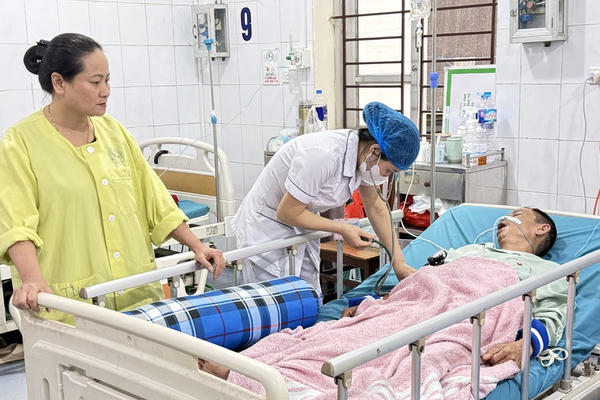 Bệnh viện tuyến dưới: Nâng chất lượng để giữ chân người bệnh