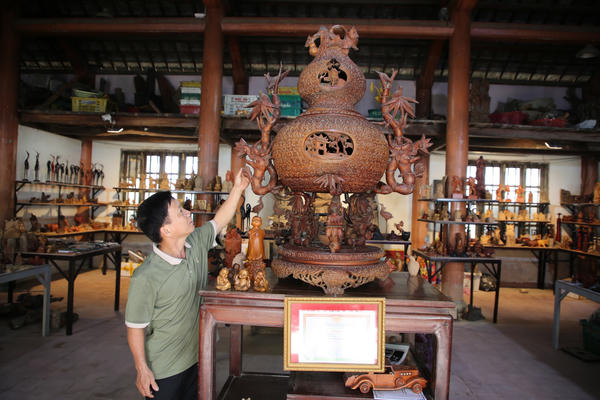 Người đưa mộc Kim Bồng ra thế giới