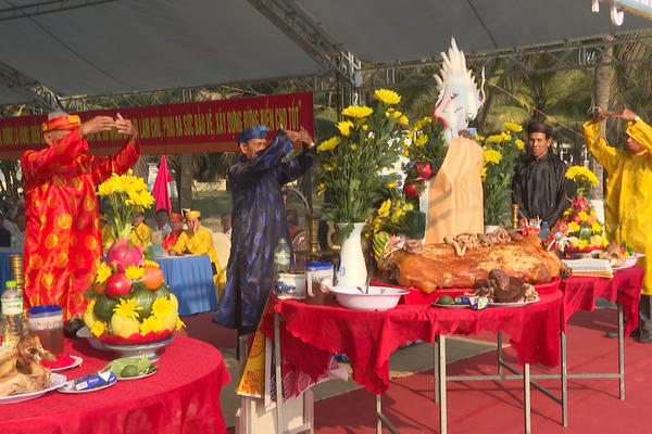 Đà Nẵng: Rộn ràng lễ cầu ngư ở phường Quảng Phú