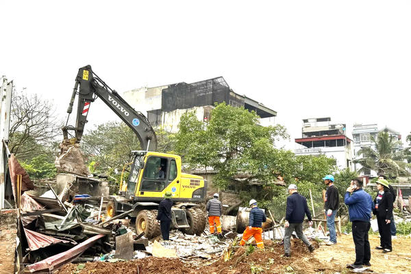 Hà Nội: “Đánh thức” dự án mở rộng đường Tam Trinh