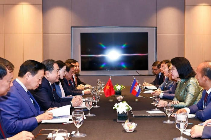 Chủ tịch Quốc hội hội kiến nhà lãnh đạo Campuchia và Timor Leste