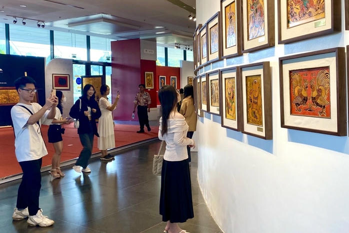 Nhìn từ những khung hình của giới trẻ