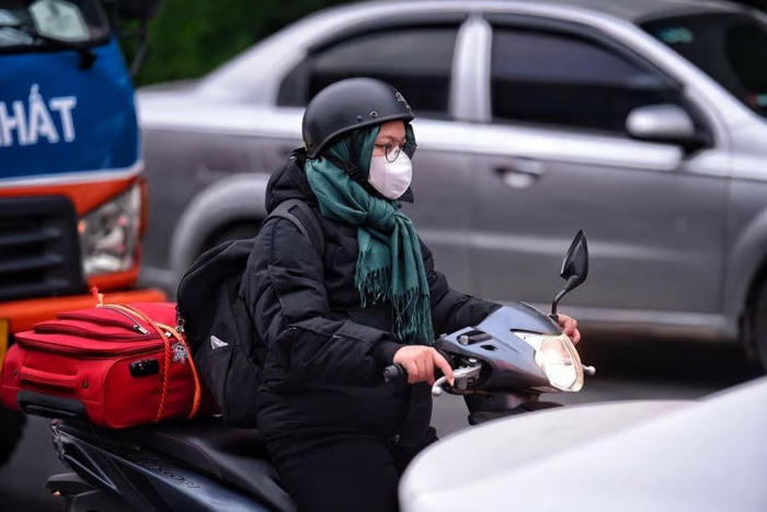 Không khí lạnh tràn về, Bắc Bộ có nơi rét đậm, Trung Bộ mưa lớn Không khí lạnh tràn về, Bắc Bộ có nơi rét đậm, Trung Bộ mưa lớn