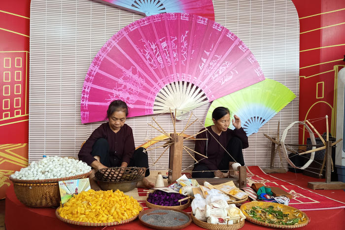 Hành trình trở về ký ức mùa vàng của Thủ đô