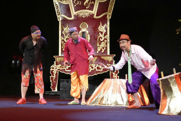 Mở ra không gian đối thoại giữa nghệ thuật và đời sống Mở ra không gian đối thoại giữa nghệ thuật và đời sống