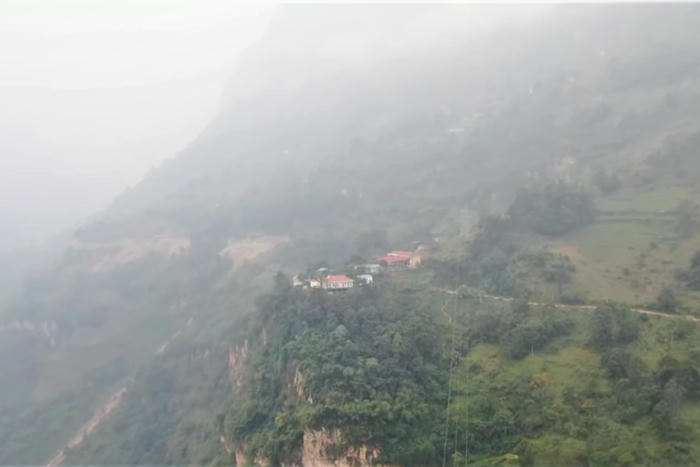 Xuất hiện 9 điểm nứt nguy hiểm, Tuyên Quang kích hoạt tình huống khẩn cấp ở Pà Vầy Sủ Xuất hiện 9 điểm nứt nguy hiểm, Tuyên Quang kích hoạt tình huống khẩn cấp ở Pà Vầy Sủ