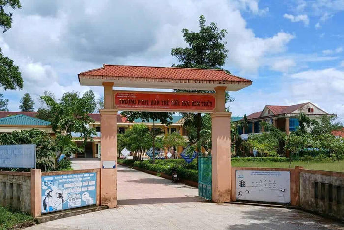 Quảng Trị: Sau vụ 41 học sinh ngộ độc, trường bị xử phạt gần 200 triệu đồng Quảng Trị: Sau vụ 41 học sinh ngộ độc, trường bị xử phạt gần 200 triệu đồng