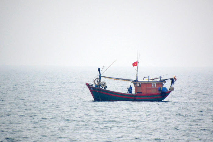 Khu vực Bắc Biển Đông gió lớn, biển động mạnh và sóng cao 3-5m