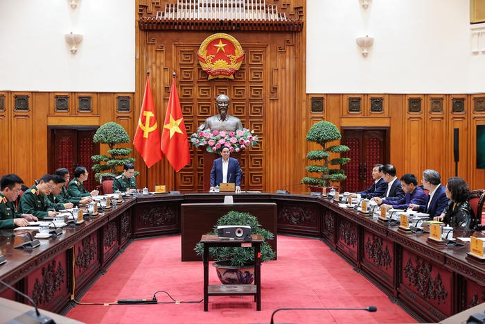 Thủ tướng: Phát triển công nghiệp quốc phòng theo hướng chủ động, tự cường, lưỡng dụng, hiện đại