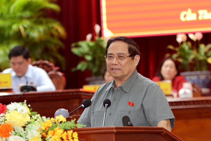 Thủ tướng tiếp xúc cử tri TP Cần Thơ