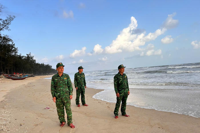 Quảng Trị: Tìm kiếm ngư dân mất tích khi đánh cá trên biển