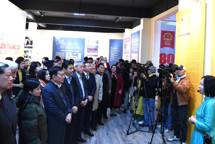 Khai mạc trưng bày “Mùa Xuân - Khởi nguồn thắng lợi”