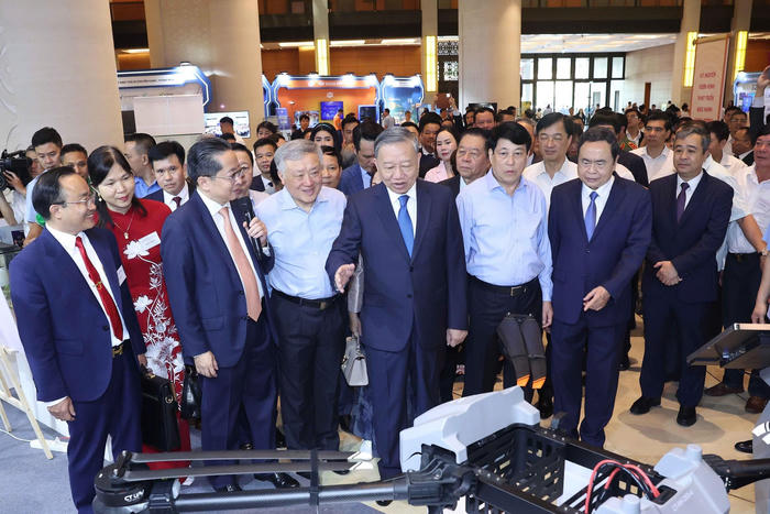 Kinh tế vững vàng, tạo đà vào kỷ nguyên mới