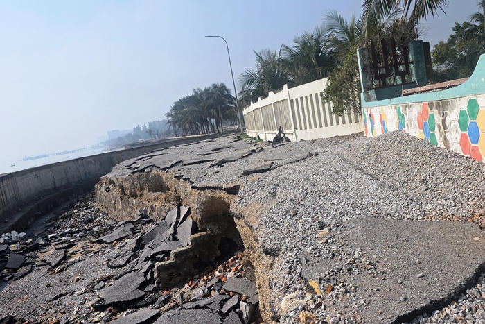 Thanh Hóa: Sạt lở đe dọa bờ biển Hải Tiến