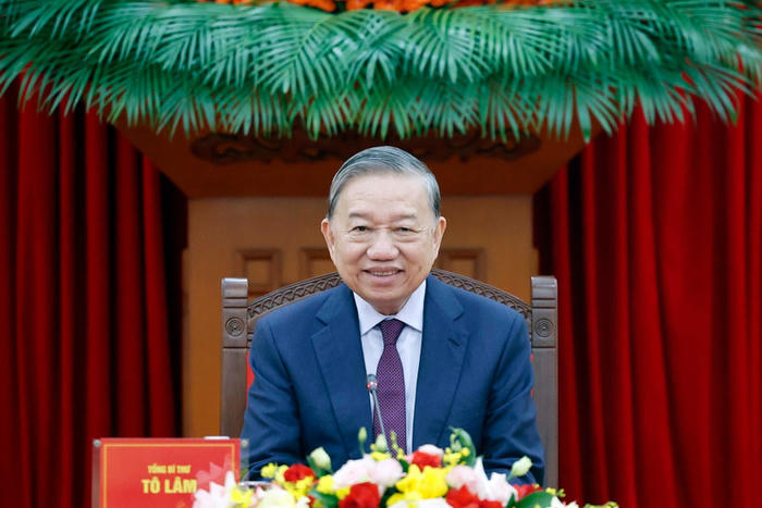 Tổng thống Liên bang Nga Vladimir Putin điện đàm với Tổng Bí thư Tô Lâm Tổng thống Liên bang Nga Vladimir Putin điện đàm với Tổng Bí thư Tô Lâm