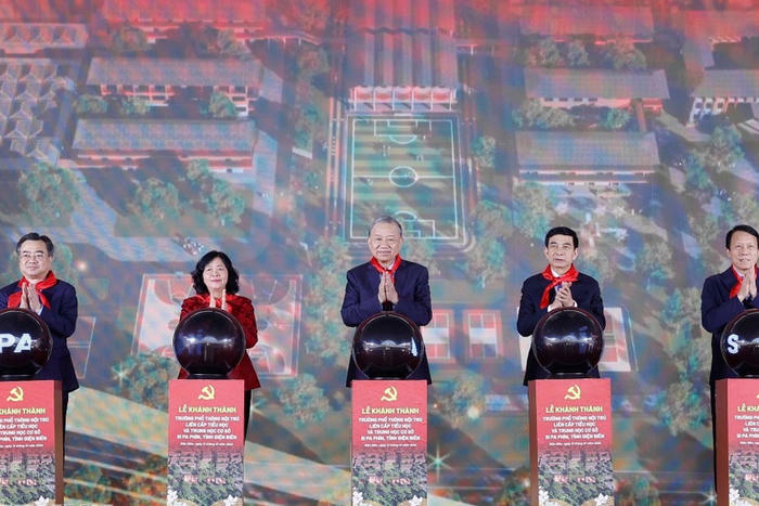 Tổng Bí thư Tô Lâm dự lễ khánh thành trường phổ thông nội trú liên cấp tại Điện Biên