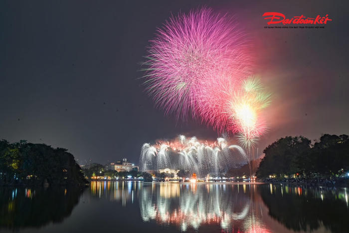 Thủ tướng đôn đốc thực hiện nhiệm vụ phục vụ Nhân dân đón Tết Nguyên đán Bính Ngọ 2026