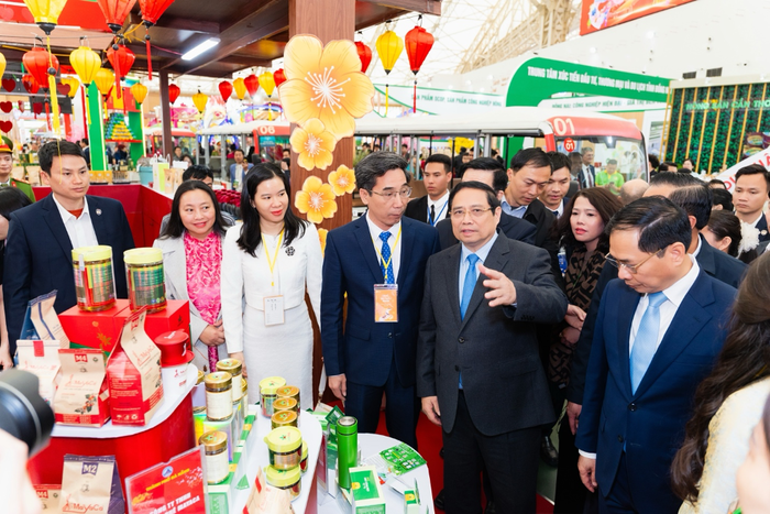 Đà Nẵng mang sắc xuân miền Trung hội tụ tại Hội chợ Mùa Xuân lần thứ nhất năm 2026