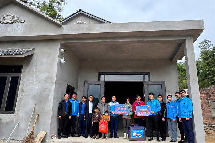 Mái ấm an cư cho thợ lò