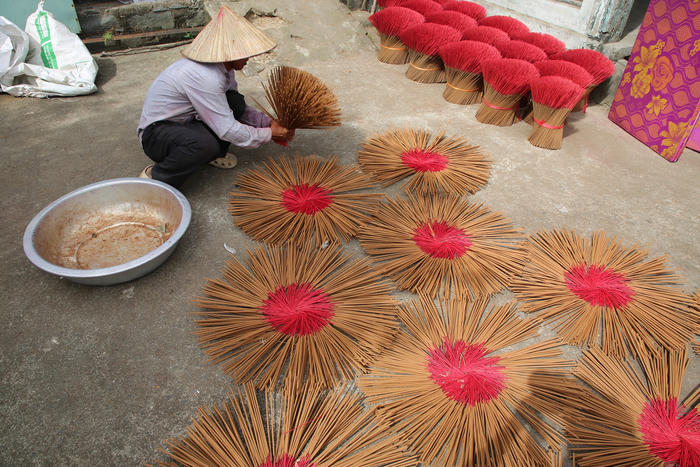 Thăm làng hương 200 tuổi những ngày cận Tết