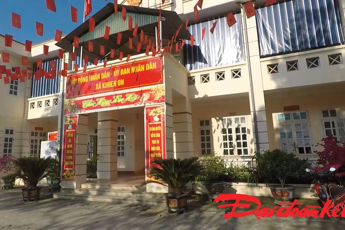 Lai Châu: Khoen On rộn ràng xòe chiêng trước ngày tiếp xúc cử tri