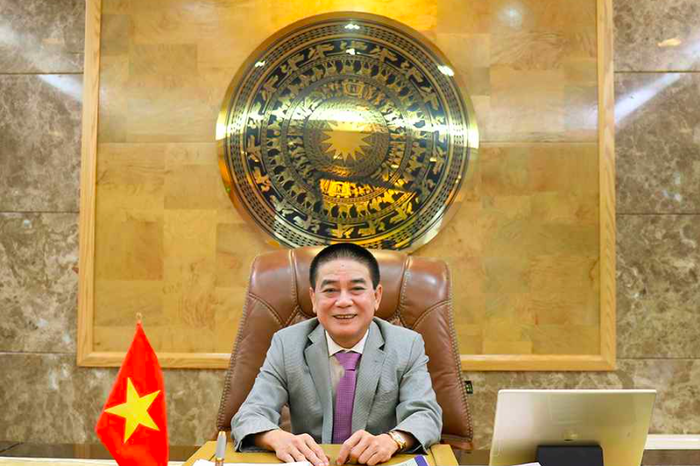 Chủ tịch Tập đoàn Rạng Đông bị truy tố với cáo buộc "trốn thuế" Chủ tịch Tập đoàn Rạng Đông bị truy tố với cáo buộc "trốn thuế"