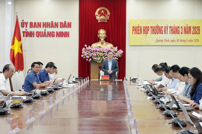 Quảng Ninh: Đẩy nhanh thủ tục cho phép sử dụng đất đá thải mỏ làm vật liệu san lấp Quảng Ninh: Đẩy nhanh thủ tục cho phép sử dụng đất đá thải mỏ làm vật liệu san lấp