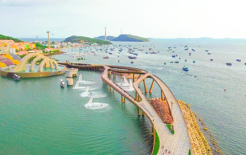 Vì sao Phú Quốc được bình chọn là hòn đảo đẹp nhất châu Á, đẹp thứ ba thế giới