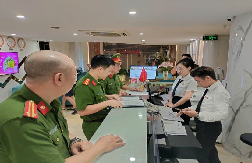 Công an TP Hà Nội: Đẩy mạnh chuyển đổi số trong quản lý hành chính