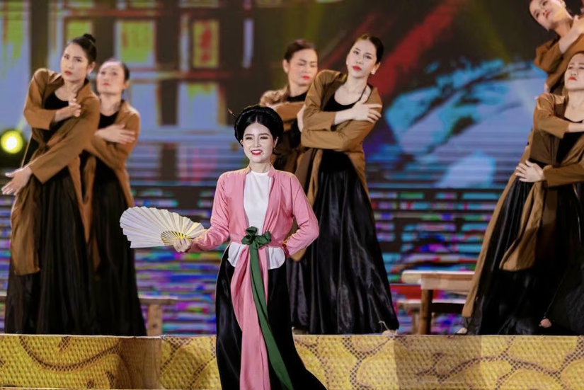 Cần quy định mới về thù lao cho tác phẩm nghệ thuật đặt hàng