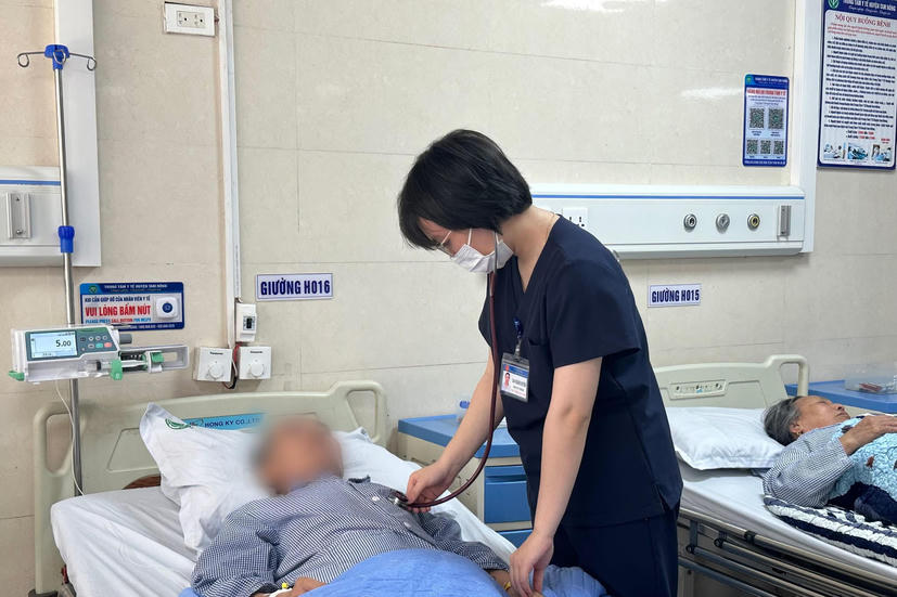 Sốc phản vệ từ việc tự ý truyền dịch tại nhà