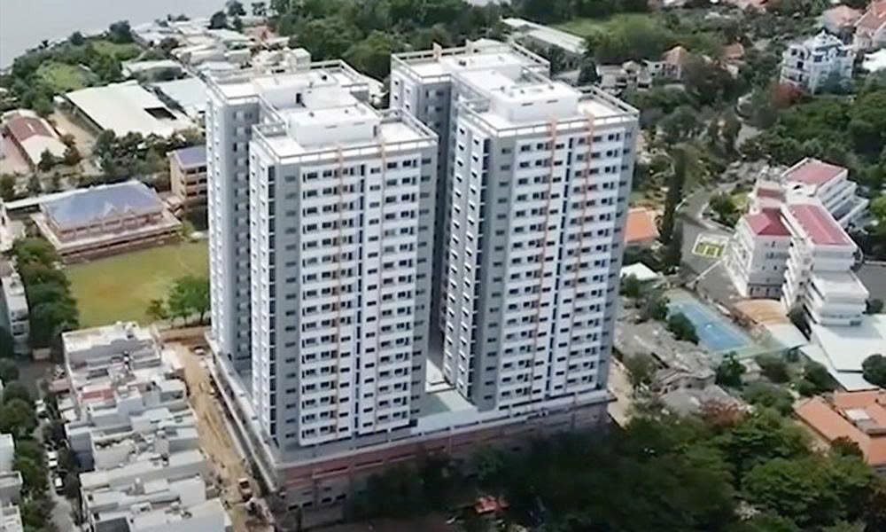 bên phải 67