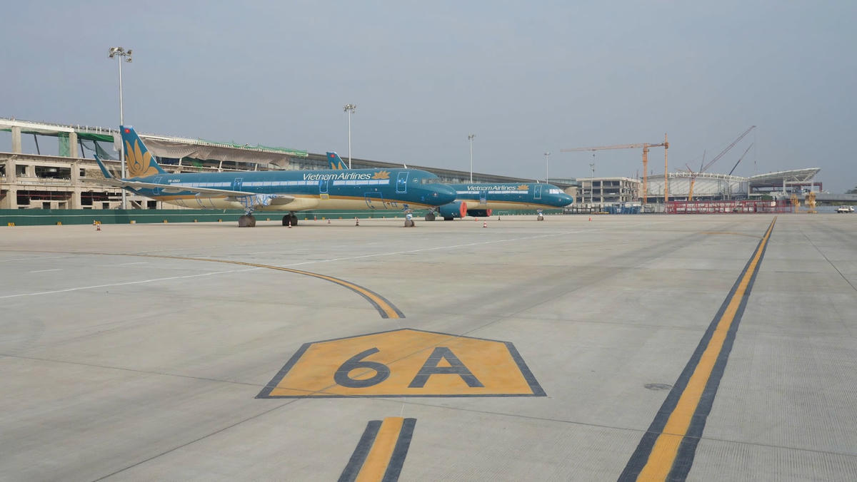 Các vị trí đỗ tàu bay mới đưa vào khai thác thuộc Dự án Mở rộng Nhà ga T2 Nội Bài (2)