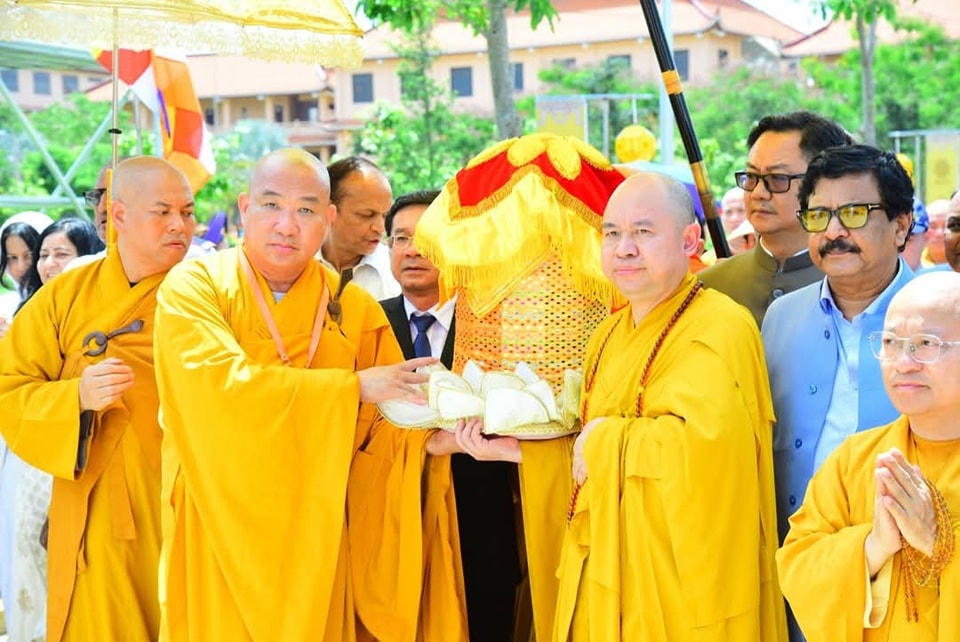 cung ruoc xa loi UNDV 3