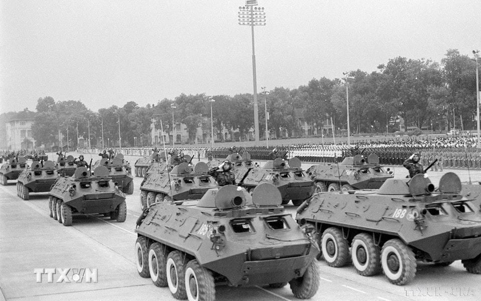 Khối xe bọc thép chở bộ binh. (Ảnh: Minh Điền/TTXVN)