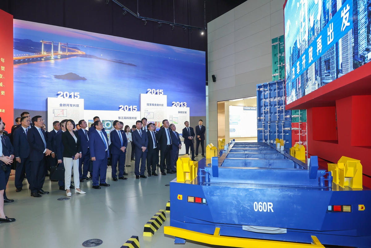 Thủ tướng tham quan, tìm hiểu kinh nghiệm phát triển của quận Phố Đông (Thượng Hải)- Ảnh 3.