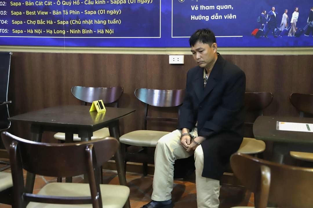 Đối tượng Cường khi bị bắt. Ảnh Công an TX Sa Pa