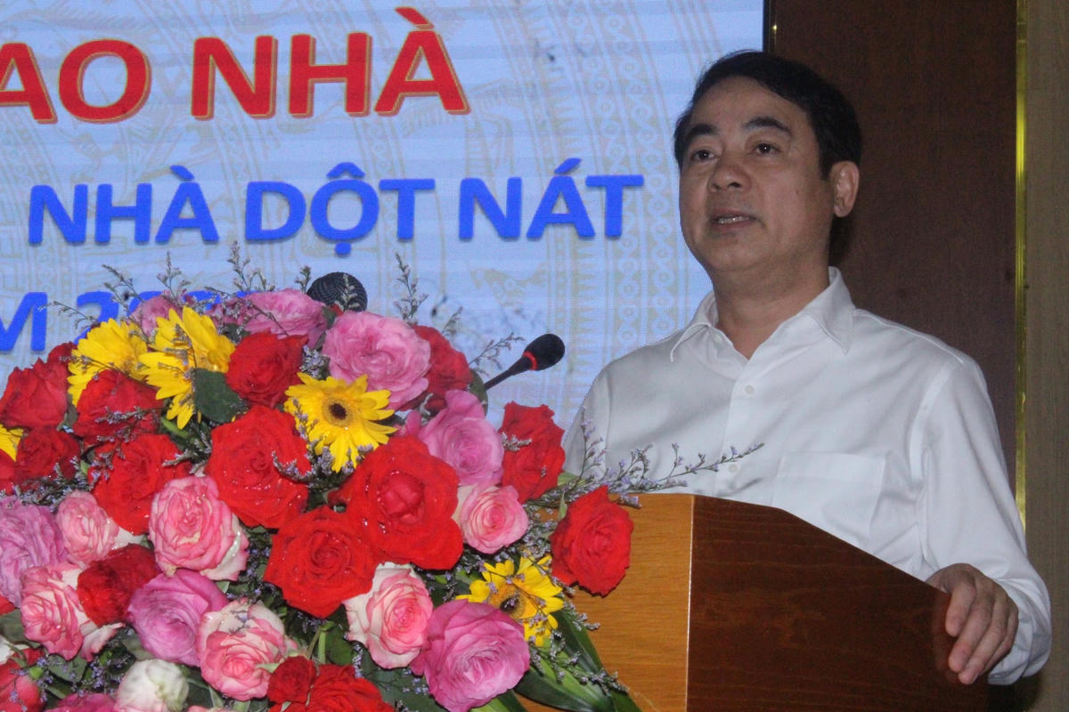 ông Nghiêm Xuân Thành, Ủy viên Trung ương Đảng, Bí thư Tỉnh ủy Khánh Hòa, Trưởng Ban chỉ đạo đamh phat biểu tại buổi lễ (ảnh Thùy Trang)