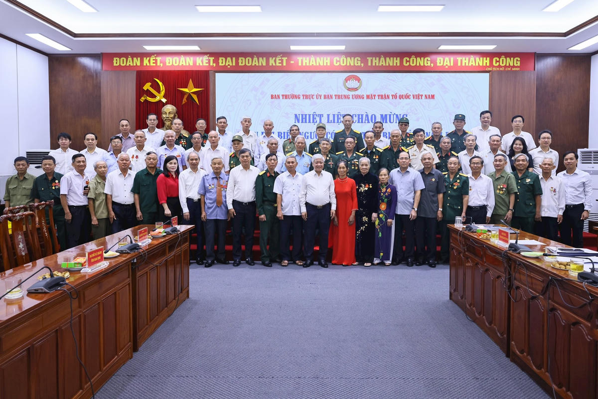 Chủ tịch UBTƯ MTTQ Việt Nam Đỗ Văn Chiến,