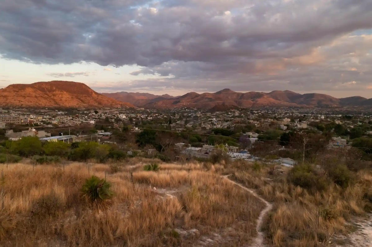 Quang cảnh thung lũng Huajuapan, Oaxaca, vào lúc hoàng hôn. Ảnh: The Guardian.